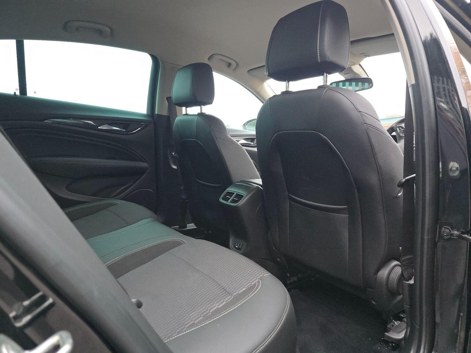 Used Vauxhall Insignia 2017 for sale - 76107360: Photo 10