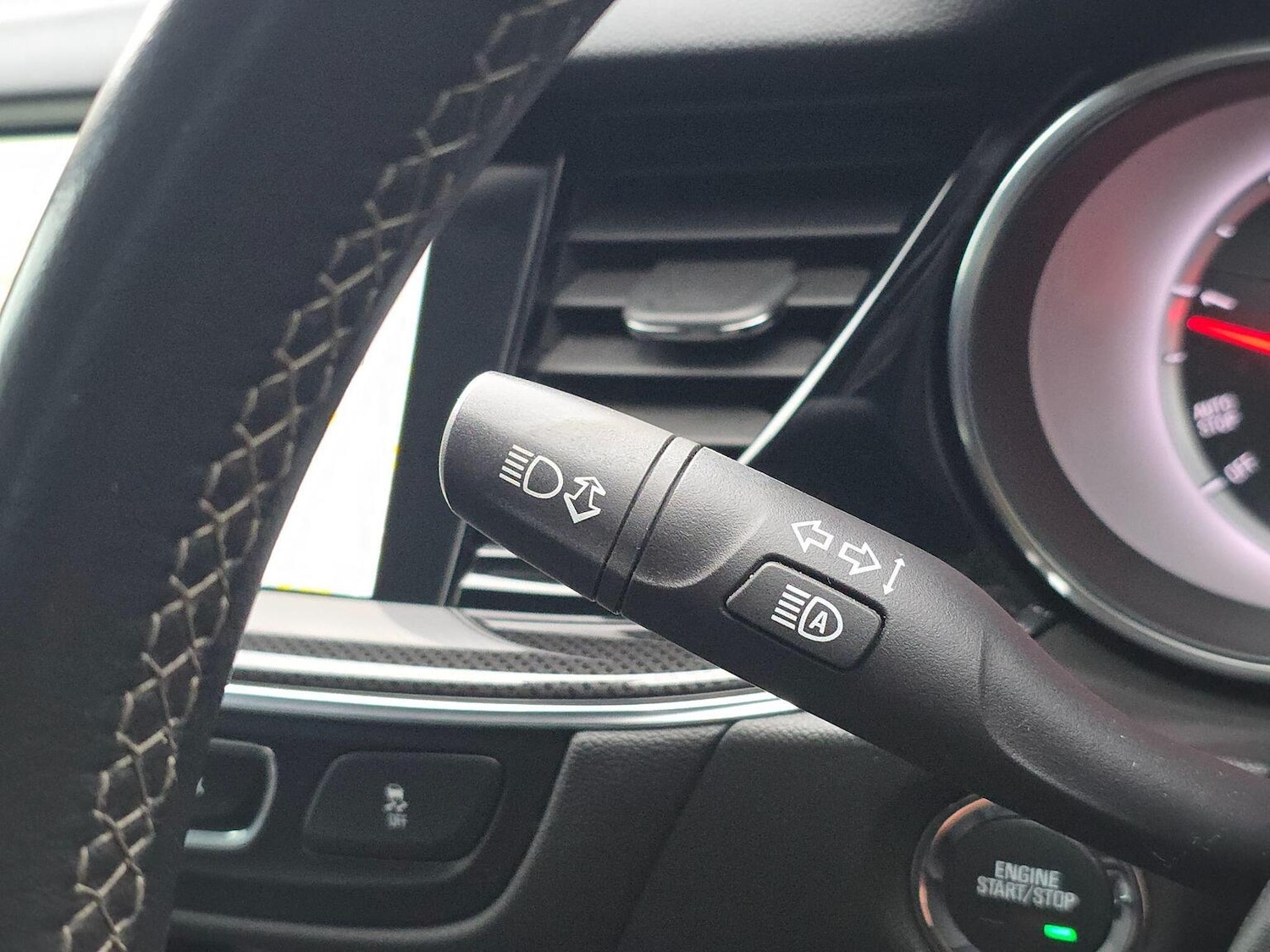 Used Vauxhall Insignia 2017 for sale - 76107360: Photo 14