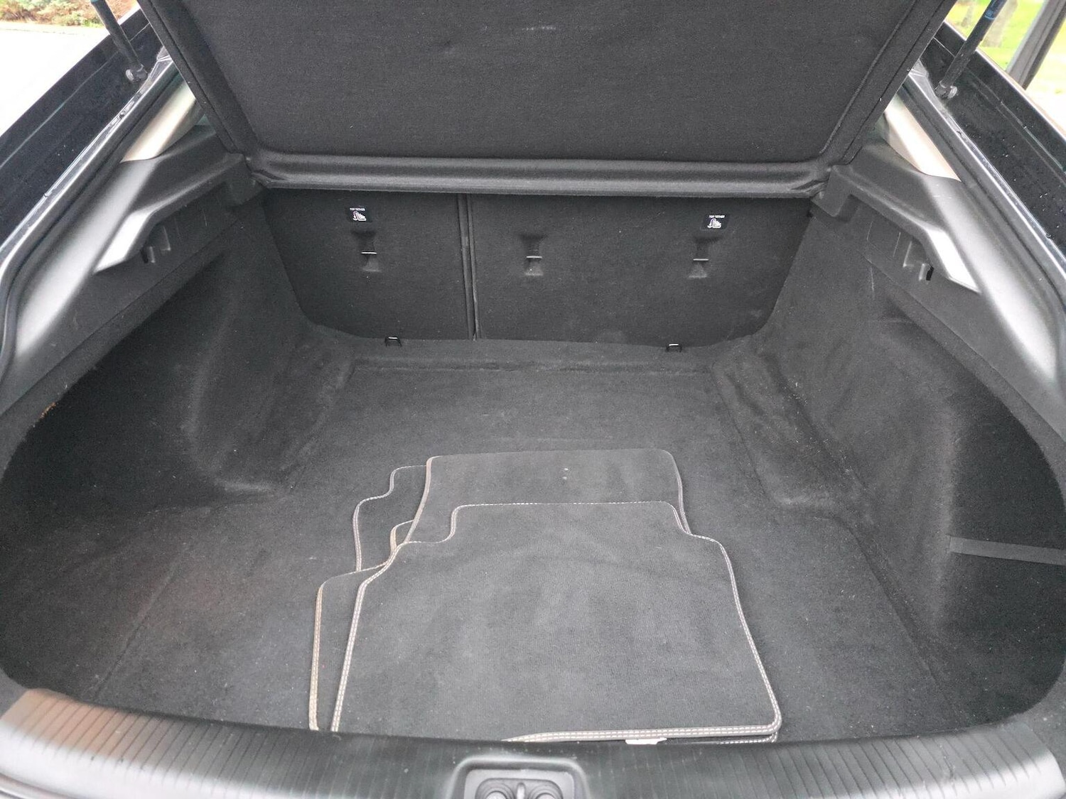 Used Vauxhall Insignia 2017 for sale - 76107360: Photo 25