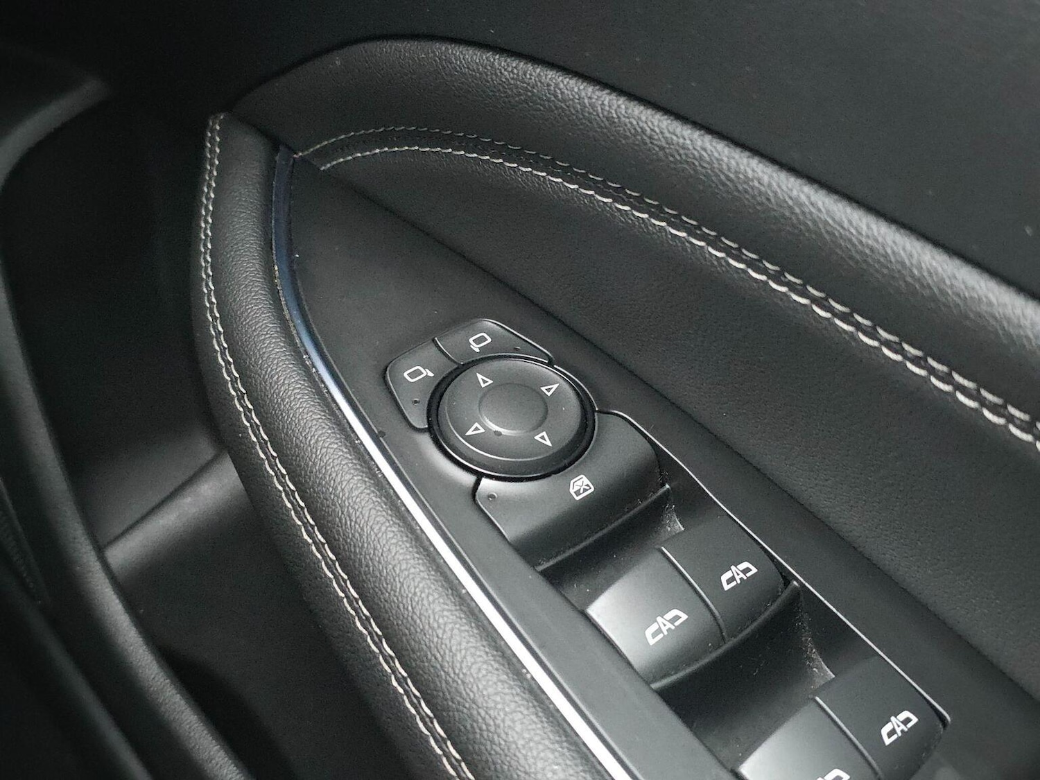 Used Vauxhall Insignia 2017 for sale - 76107360: Photo 30