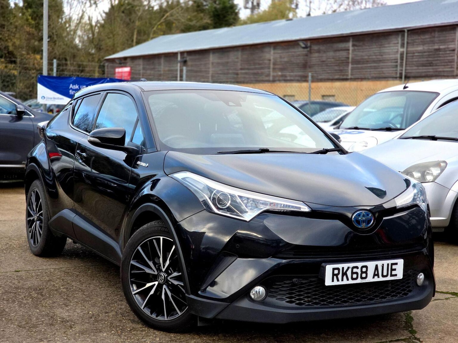 Used Toyota C-HR 2018 for sale - 76631463: Photo 1