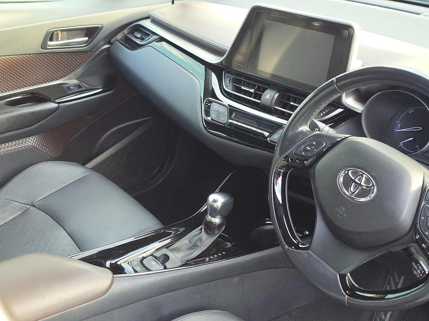 Used Toyota C-HR 2018 for sale - 76631463: Photo 10