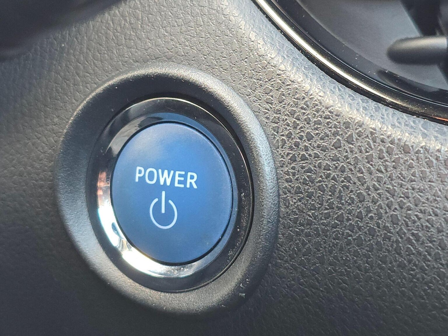 Used Toyota C-HR 2018 for sale - 76631463: Photo 16