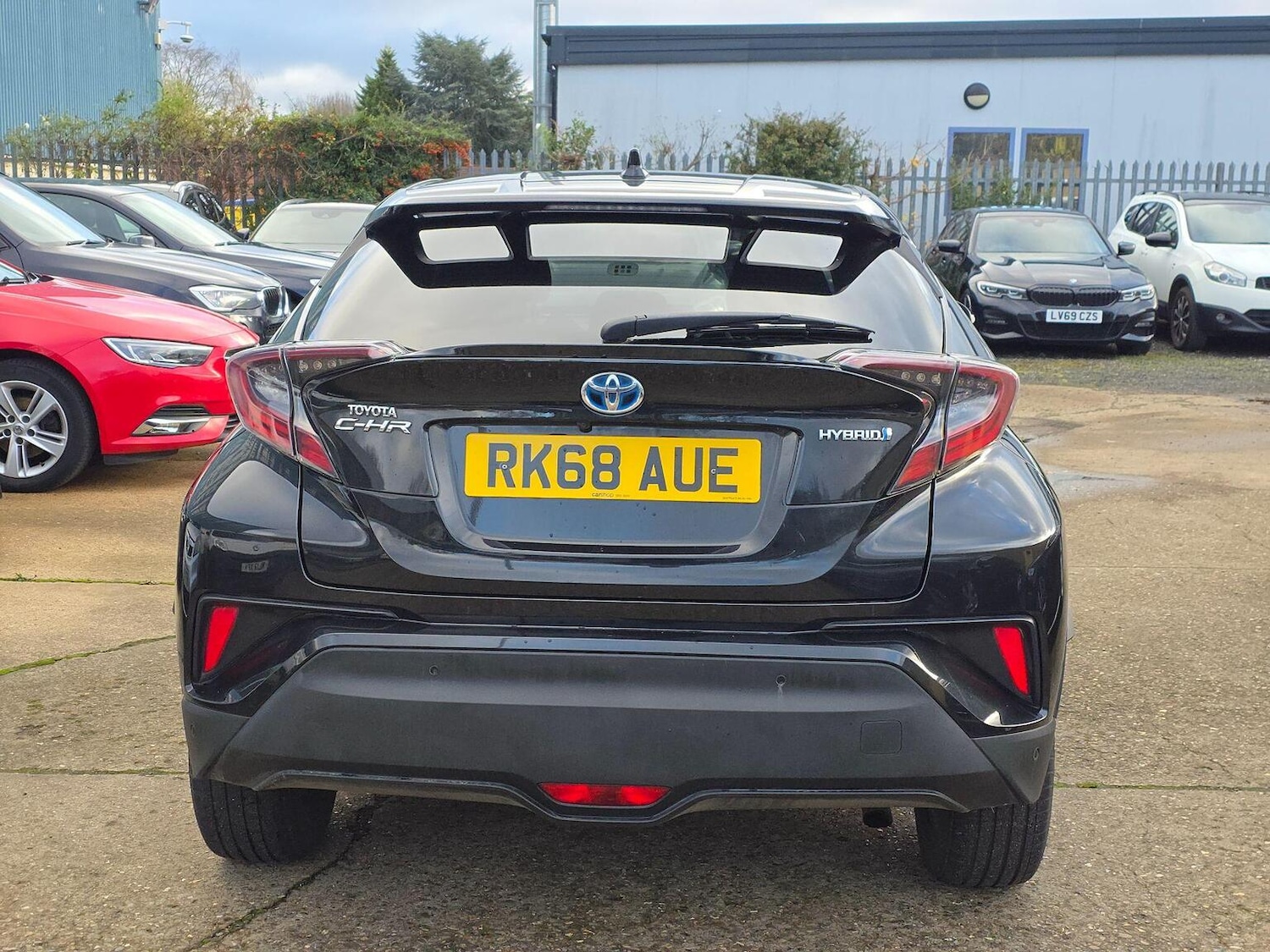 Used Toyota C-HR 2018 for sale - 76631463: Photo 4