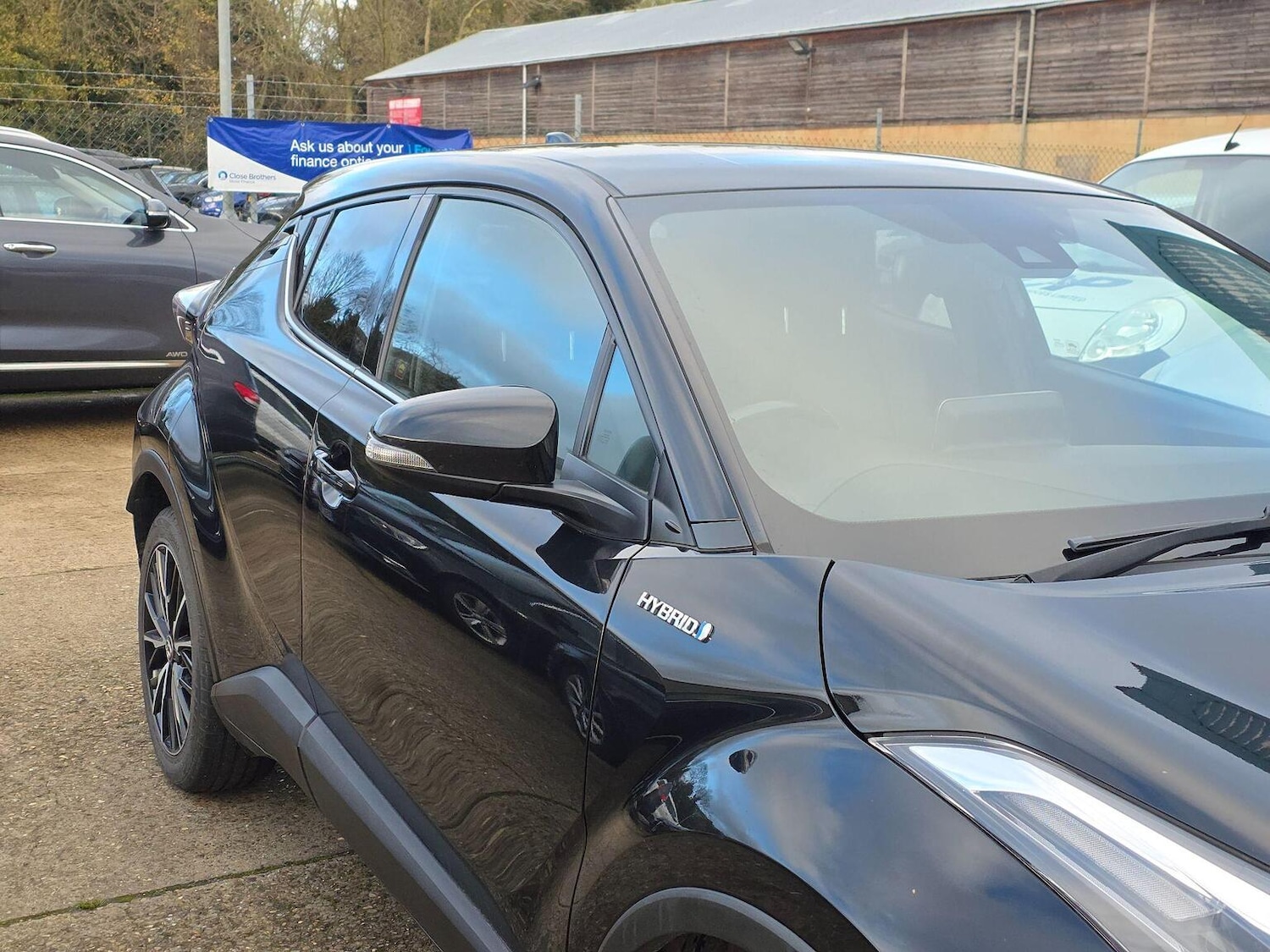 Used Toyota C-HR 2018 for sale - 76631463: Photo 5