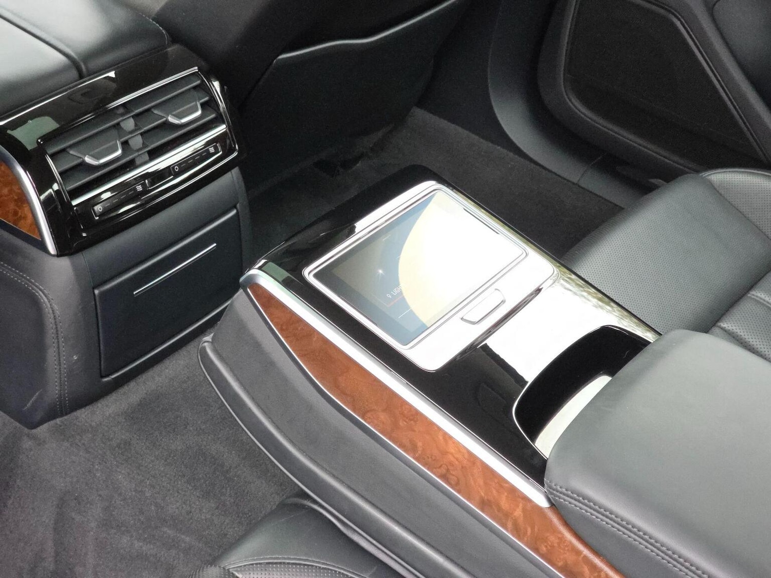 Used Audi A8 2017 for sale - 76281347: Photo 53