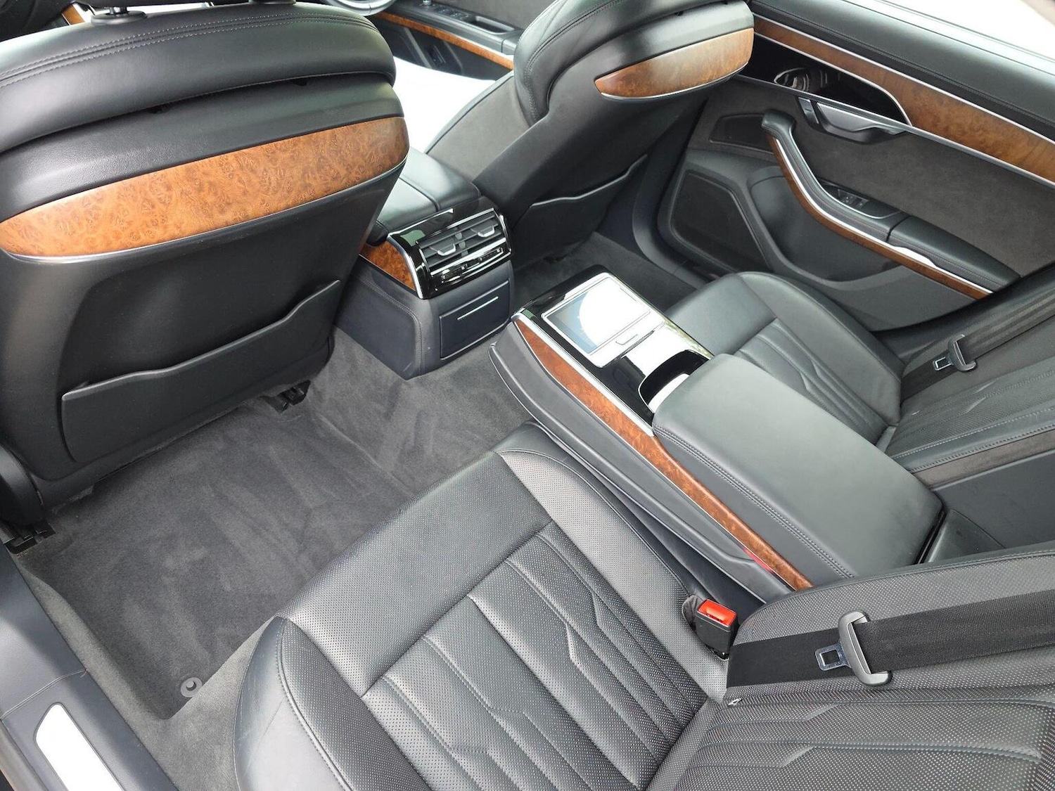 Used Audi A8 2017 for sale - 76281347: Photo 54