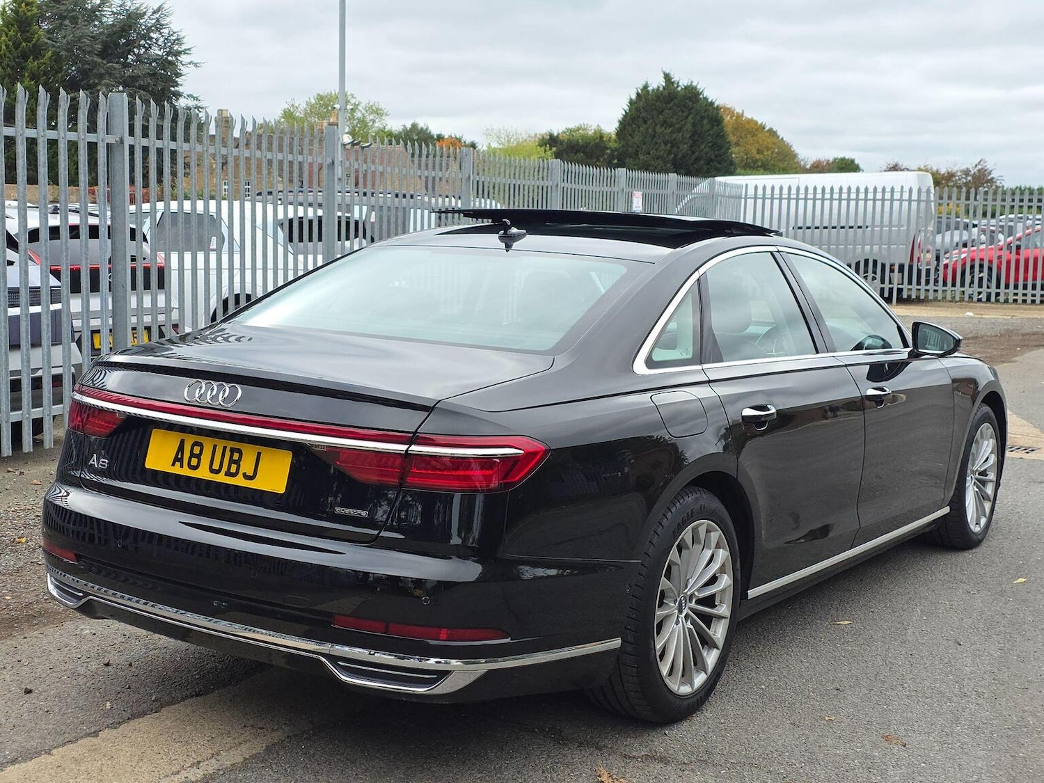 Used Audi A8 2017 for sale - 76281347: Photo 8