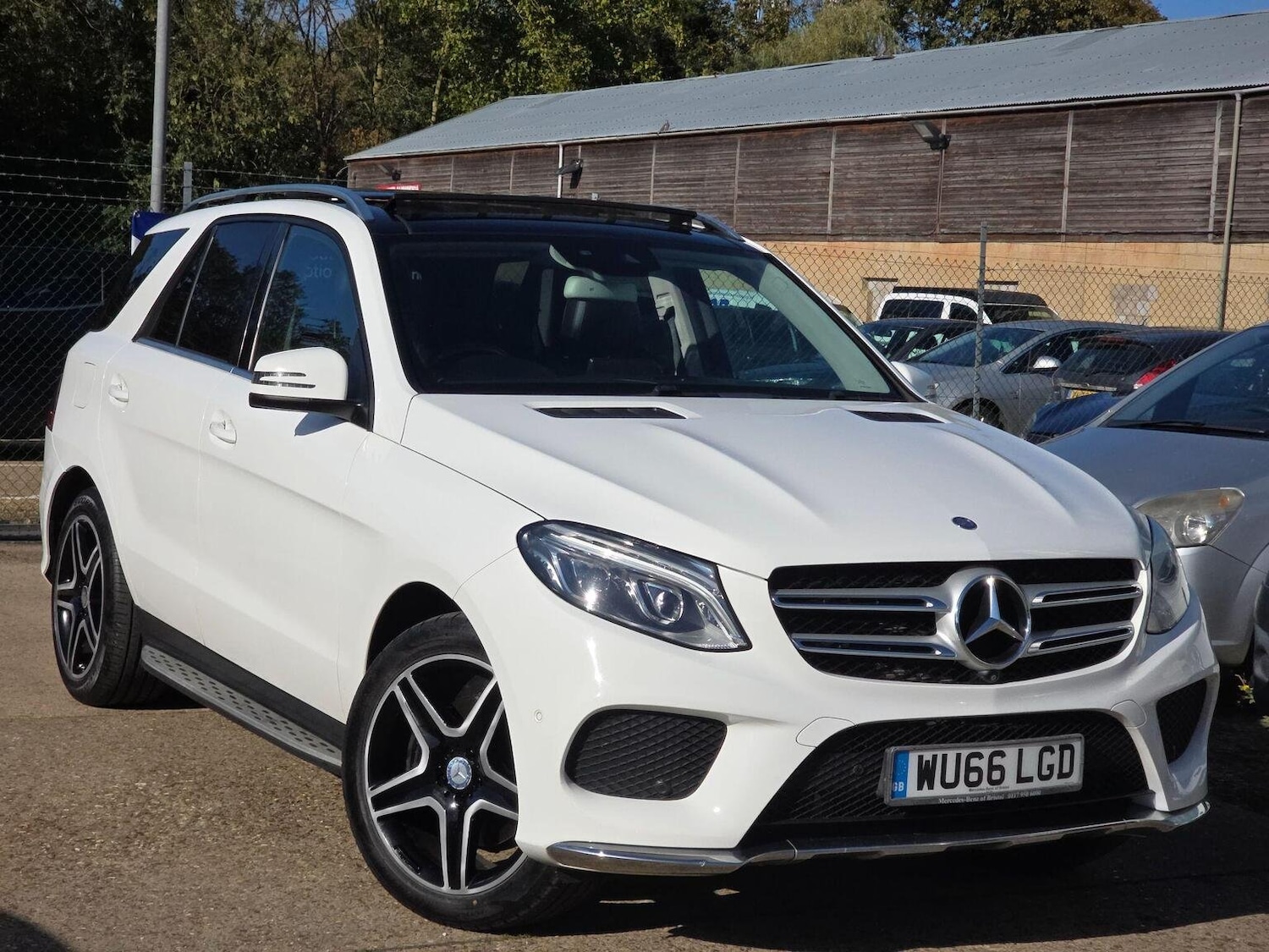 Used Mercedes-Benz GLE-Class 2016 for sale - 76107380: Photo 1