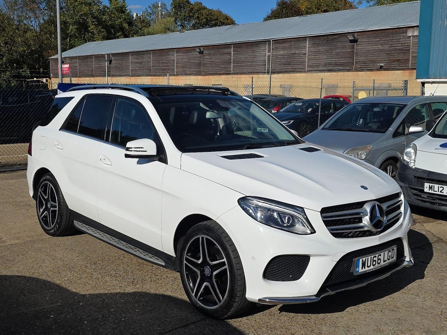Used Mercedes-Benz GLE-Class 2016 for sale - 76107380: Photo 4