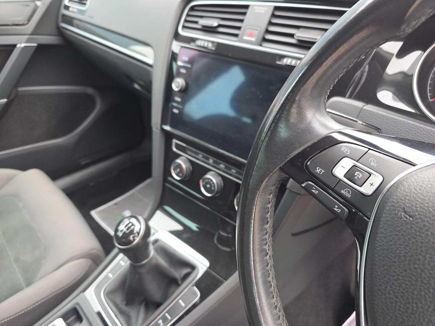 Used Volkswagen Golf 2017 for sale - 76794252: Photo 13