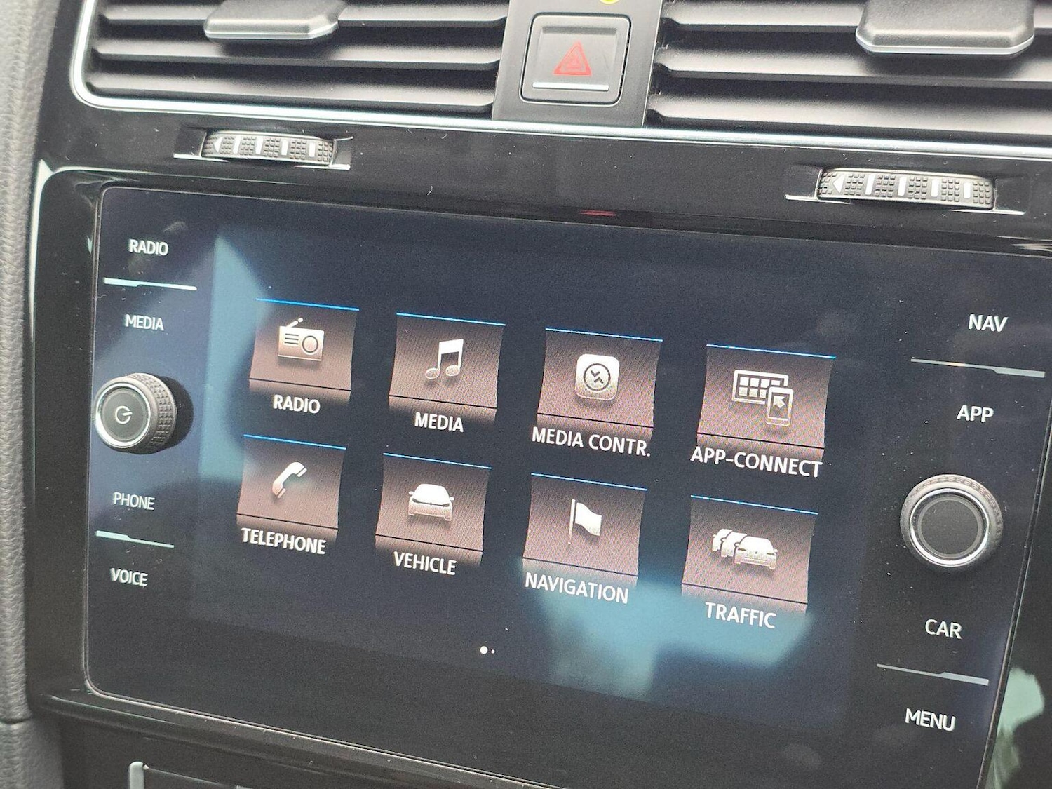 Used Volkswagen Golf 2017 for sale - 76794252: Photo 33