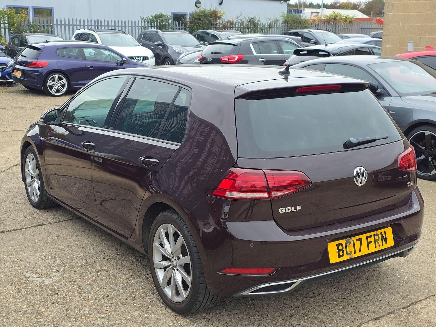 Used Volkswagen Golf 2017 for sale - 76794252: Photo 4