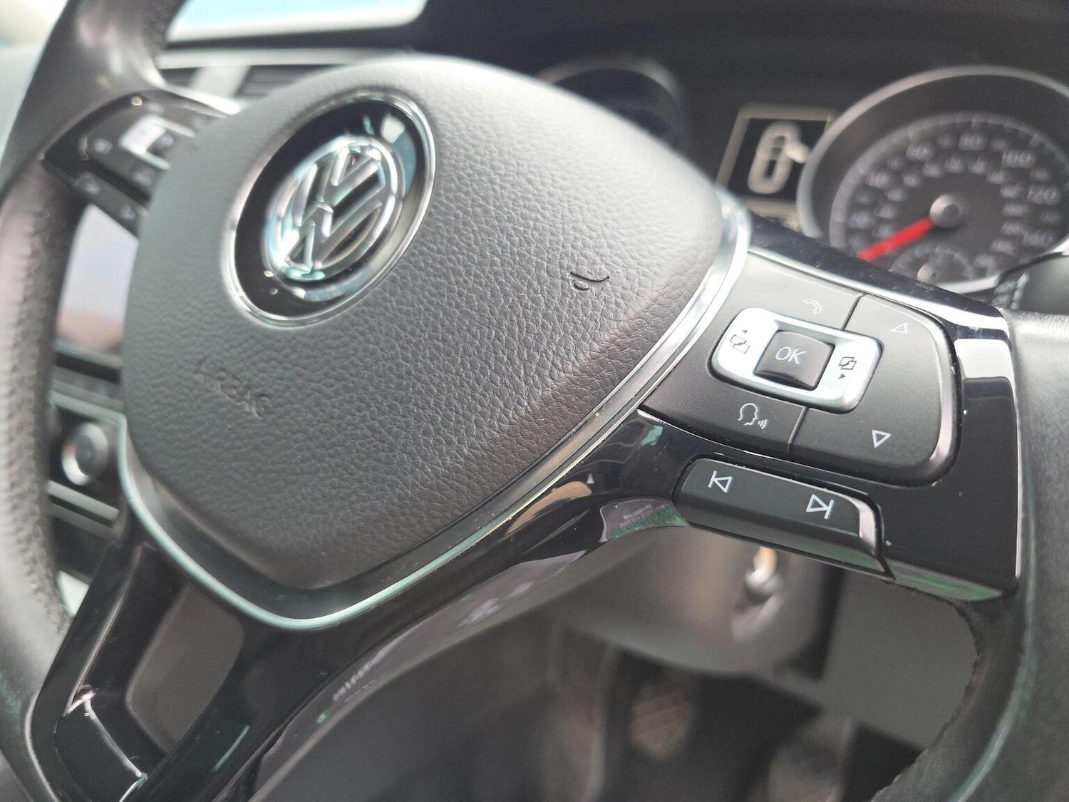 Used Volkswagen Golf 2017 for sale - 76794252: Photo 40