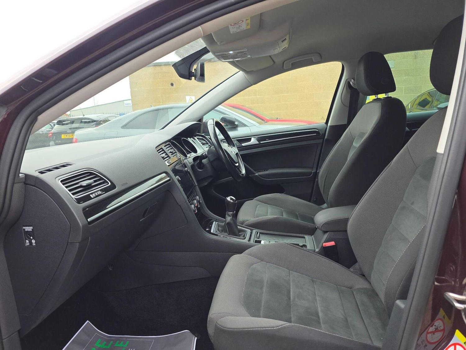 Used Volkswagen Golf 2017 for sale - 76794252: Photo 42