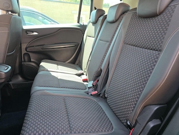 Used Vauxhall Zafira 2017 for sale - 79302102: Photo