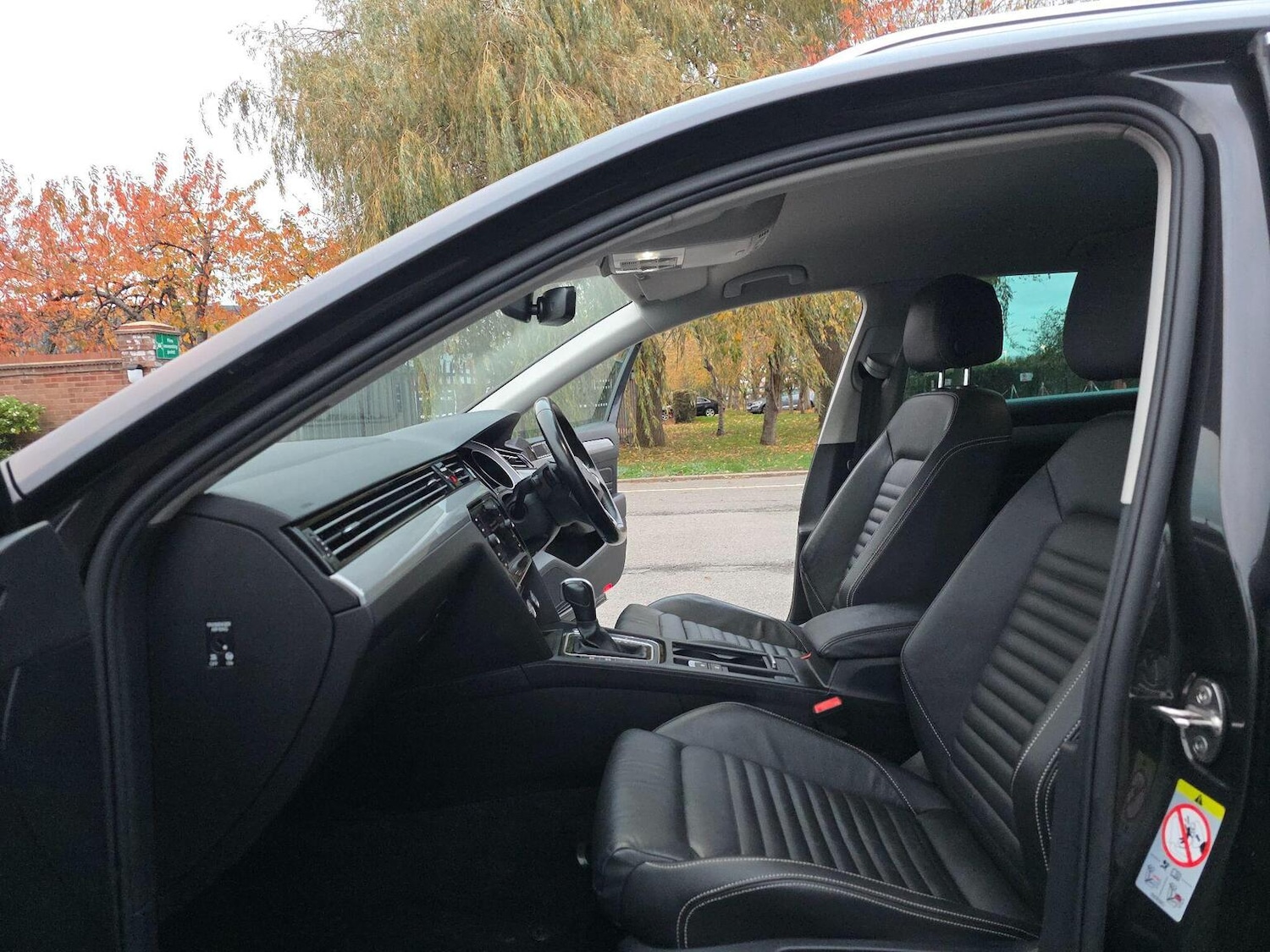 Used Volkswagen Passat 2020 for sale - 76525751: Photo 30