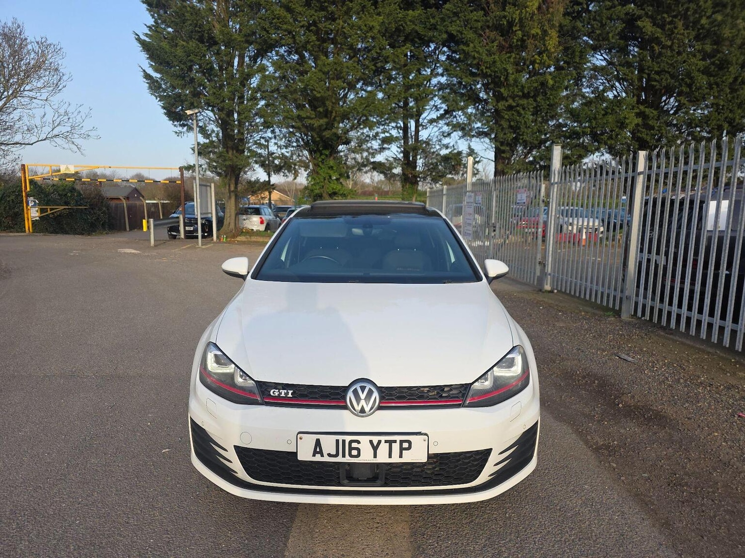 Used Volkswagen Golf 2016 for sale - 77774788: Photo 3