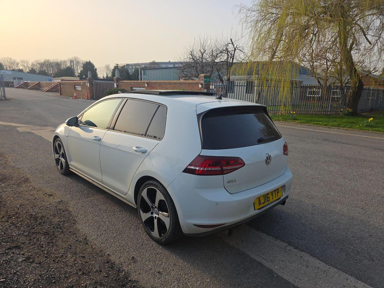 Used Volkswagen Golf 2016 for sale - 77774788: Photo 4