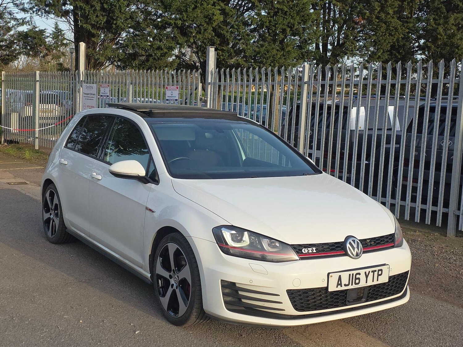 Used Volkswagen Golf 2016 for sale - 77774788: Photo 6