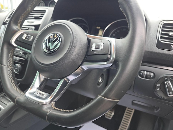 Used Volkswagen Scirocco 2015 for sale - 76198234: Photo 34