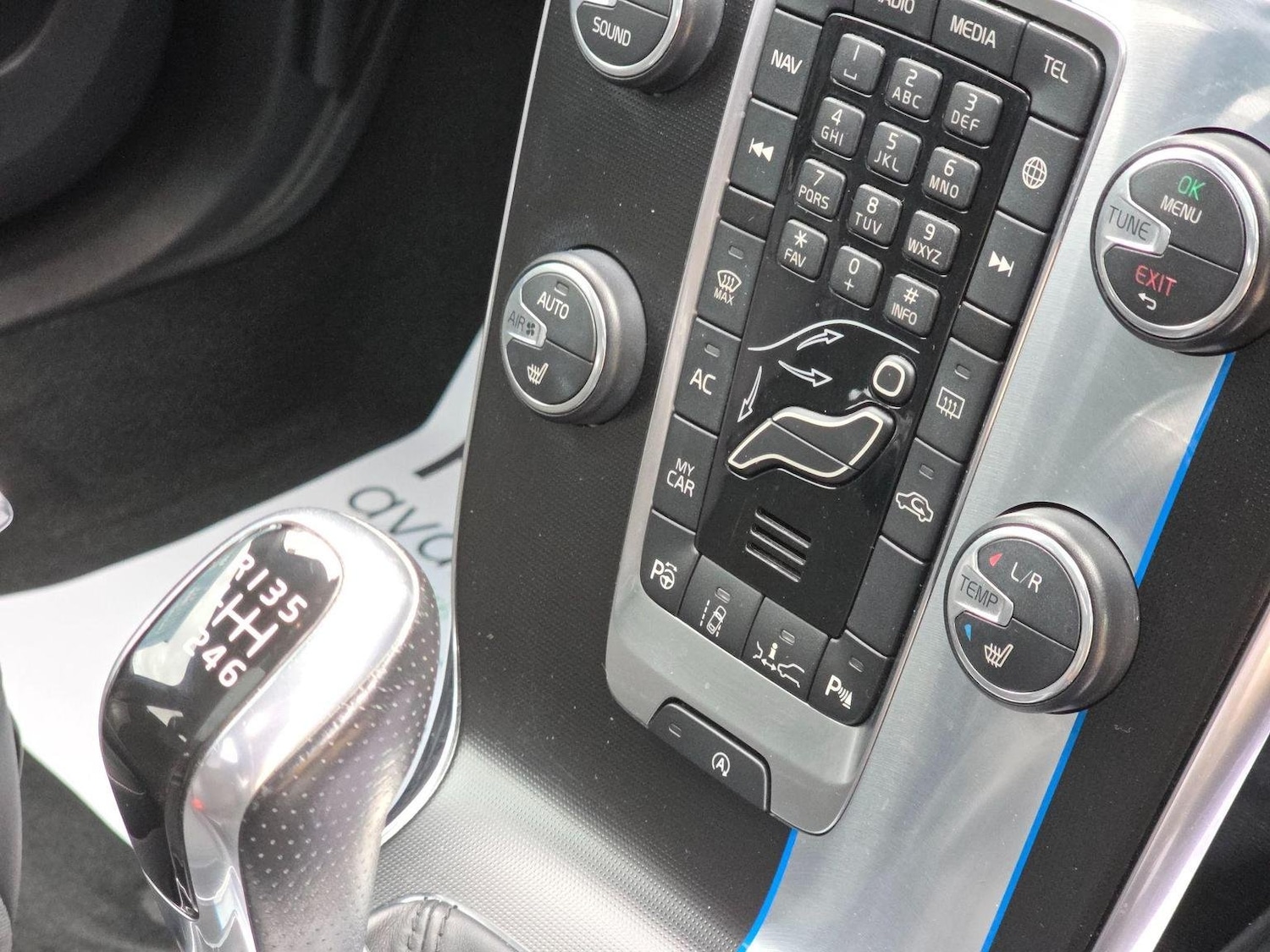 Used Volvo V40 2014 for sale - 76107319: Photo 11