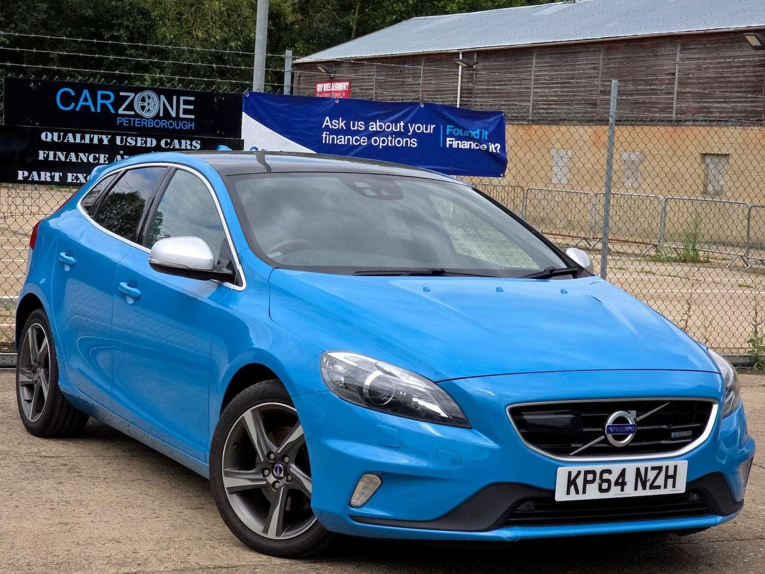 Used Volvo V40 2014 for sale - 76107319: Photo 14
