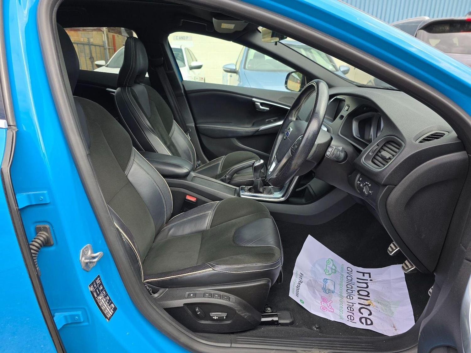 Used Volvo V40 2014 for sale - 76107319: Photo 15