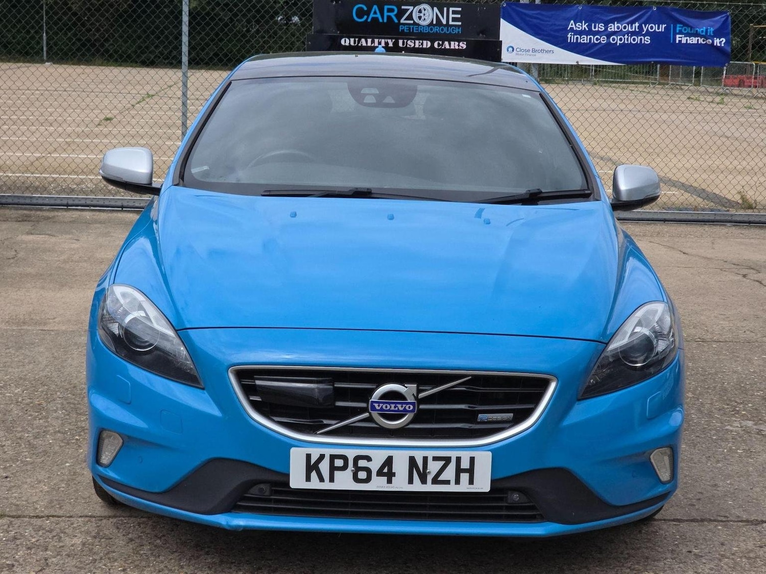 Used Volvo V40 2014 for sale - 76107319: Photo 2