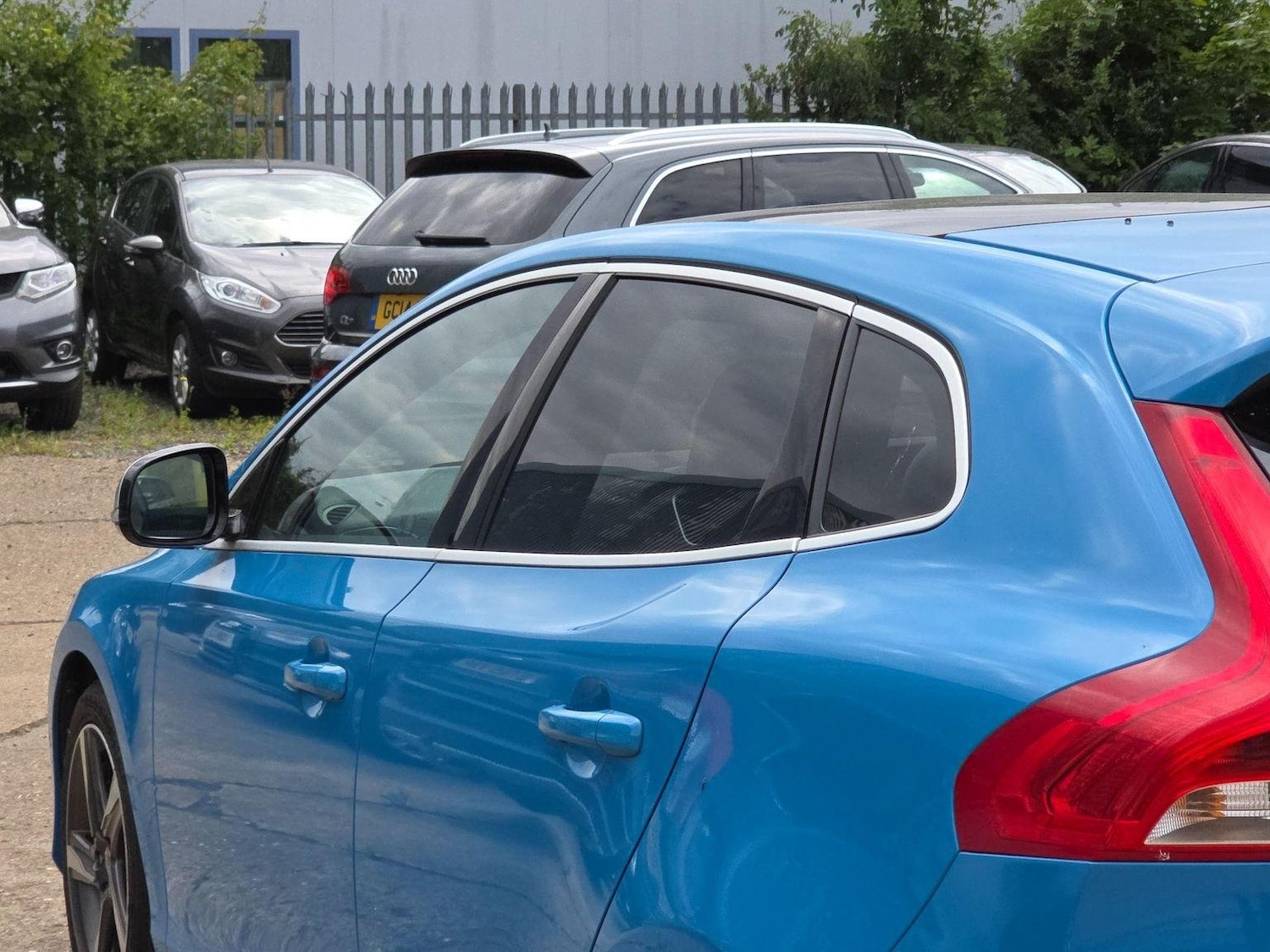 Used Volvo V40 2014 for sale - 76107319: Photo 44