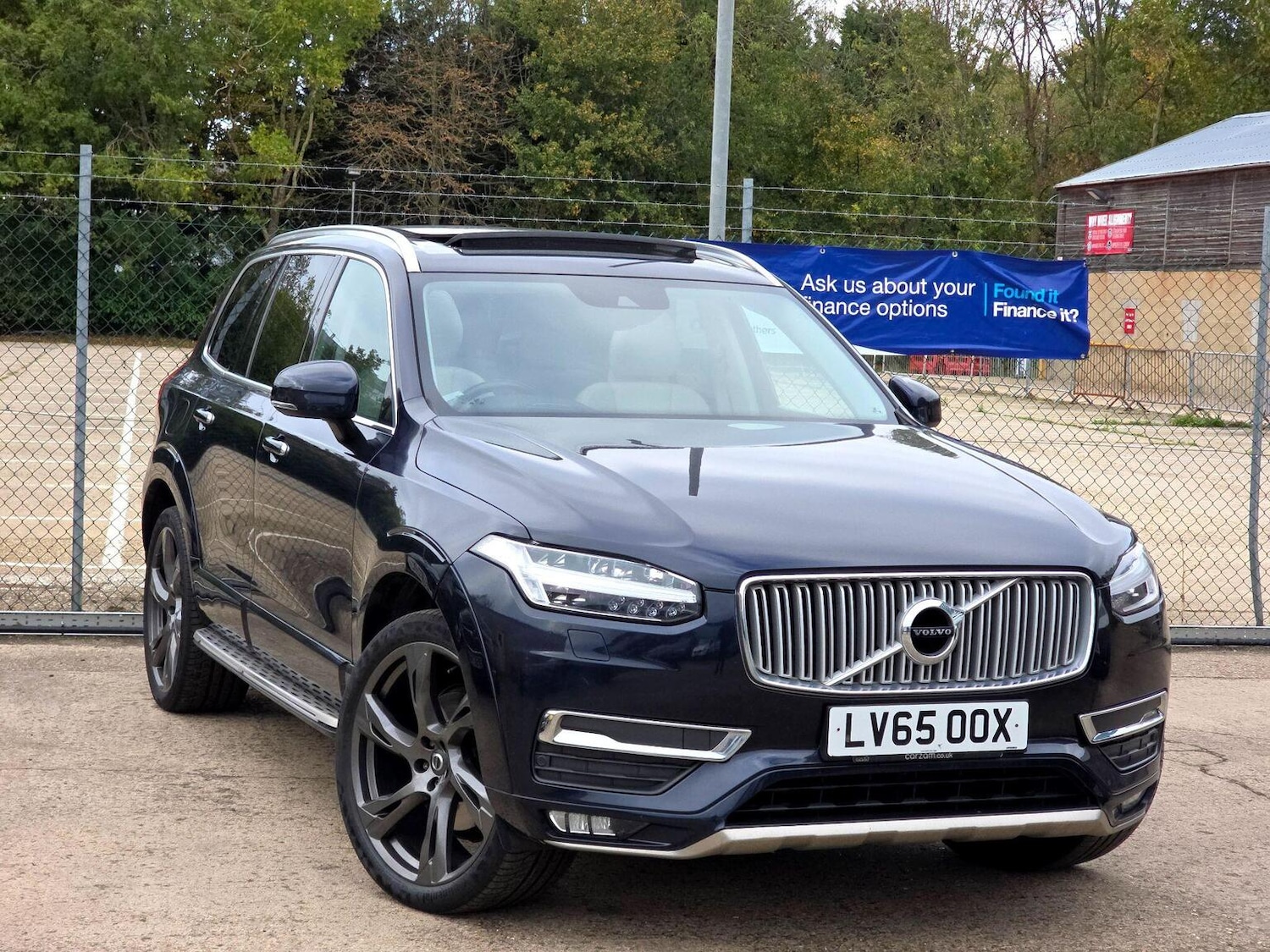Used Volvo XC90 2015 for sale - 76107349: Photo 1