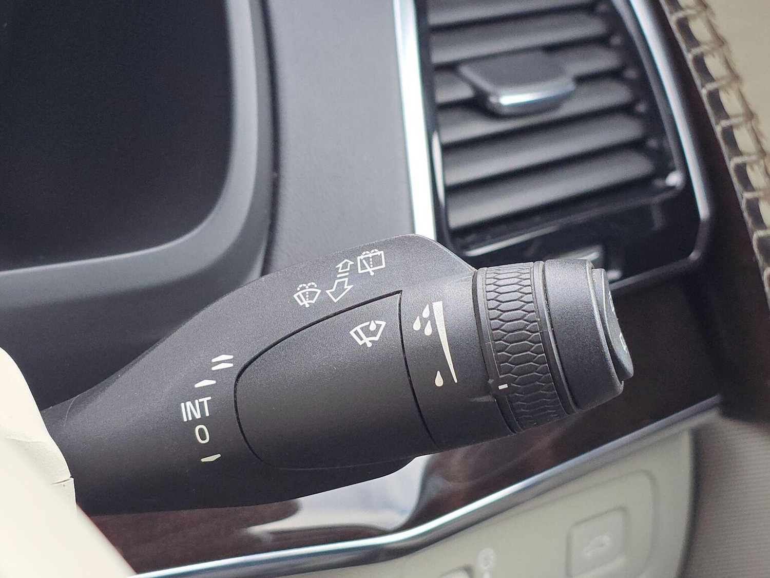 Used Volvo XC90 2015 for sale - 76107349: Photo 21