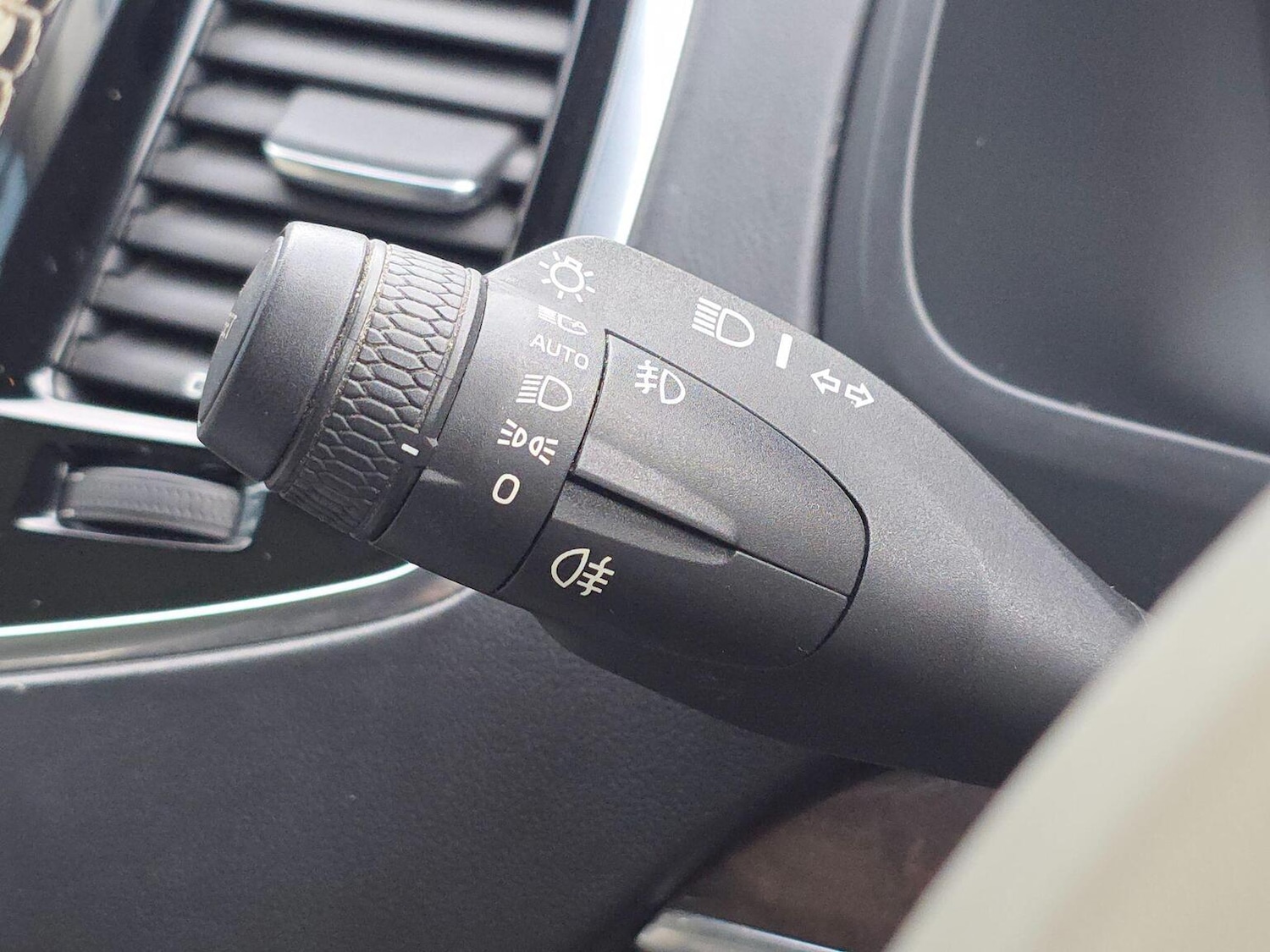 Used Volvo XC90 2015 for sale - 76107349: Photo 22