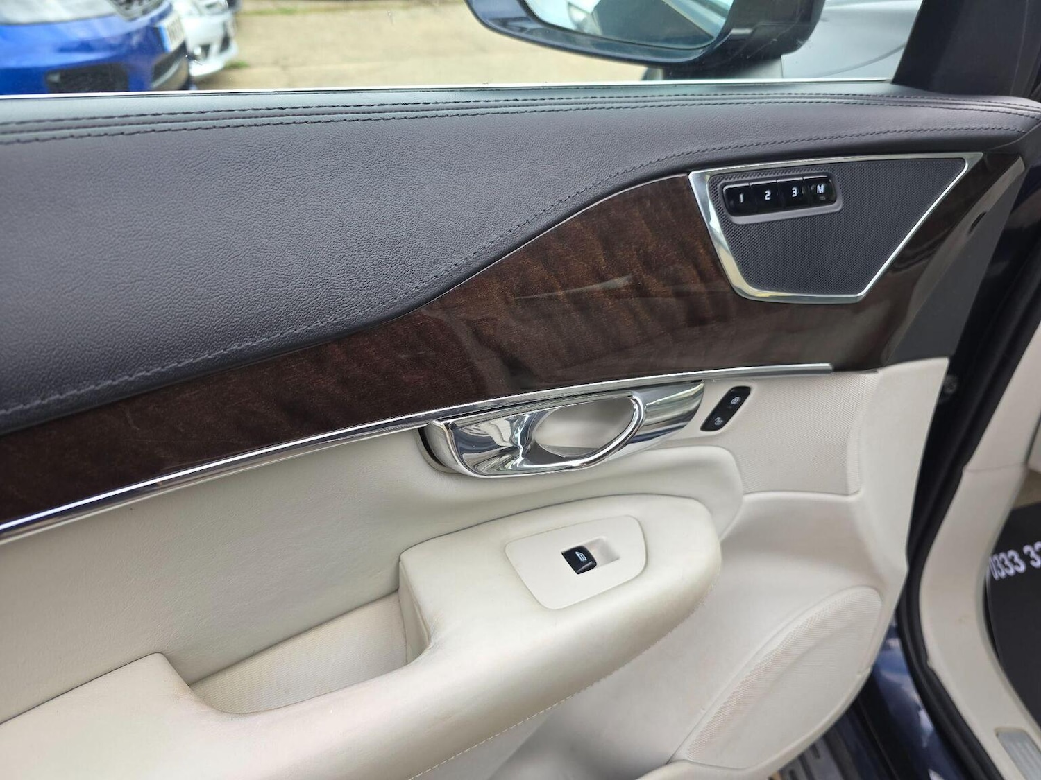 Used Volvo XC90 2015 for sale - 76107349: Photo 25