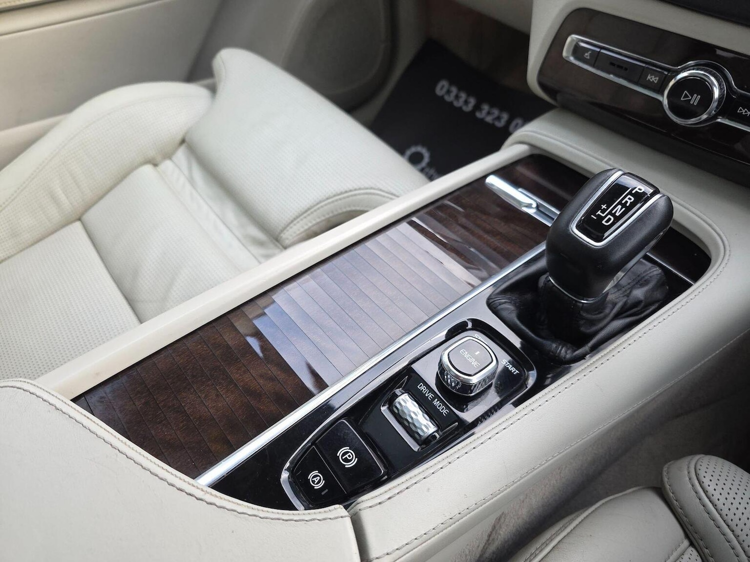 Used Volvo XC90 2015 for sale - 76107349: Photo 9