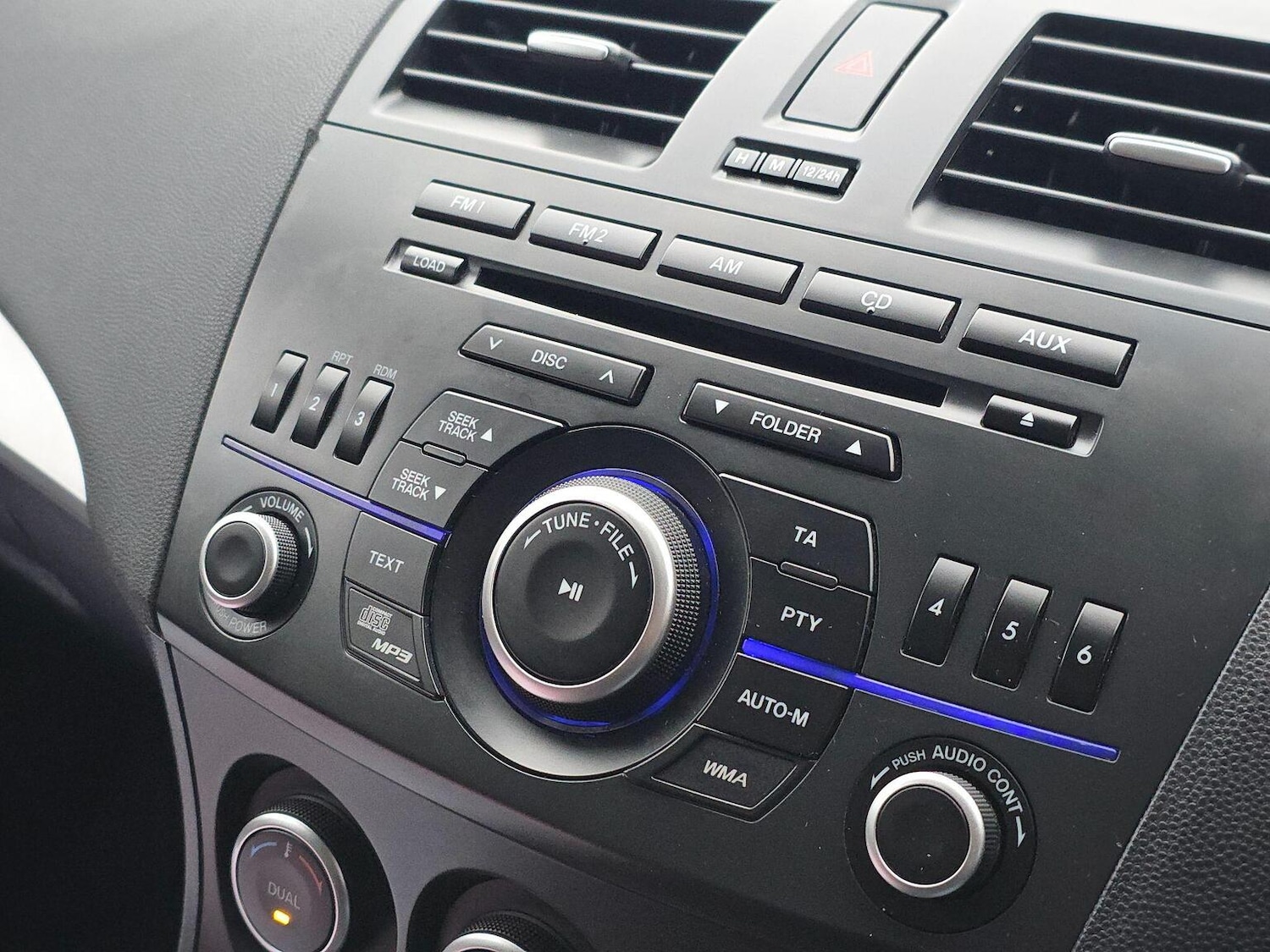 Used Mazda Mazda3 2012 for sale - 77303725: Photo 6