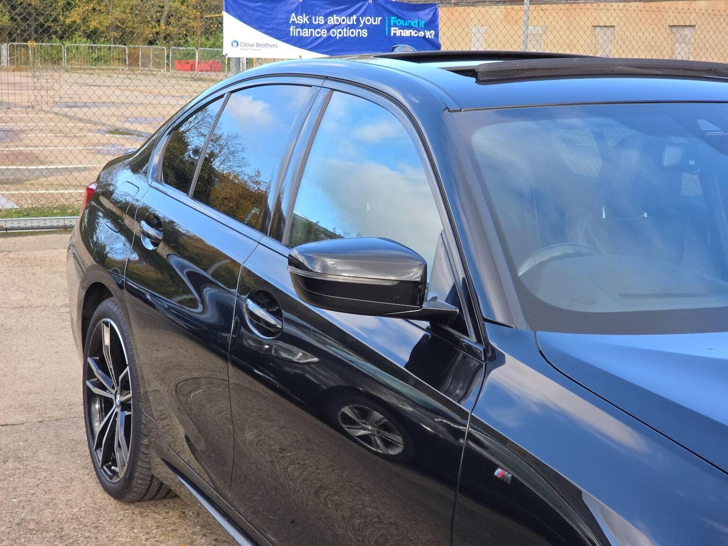 Used BMW 3 Series 2019 for sale - 76439960: Photo 32