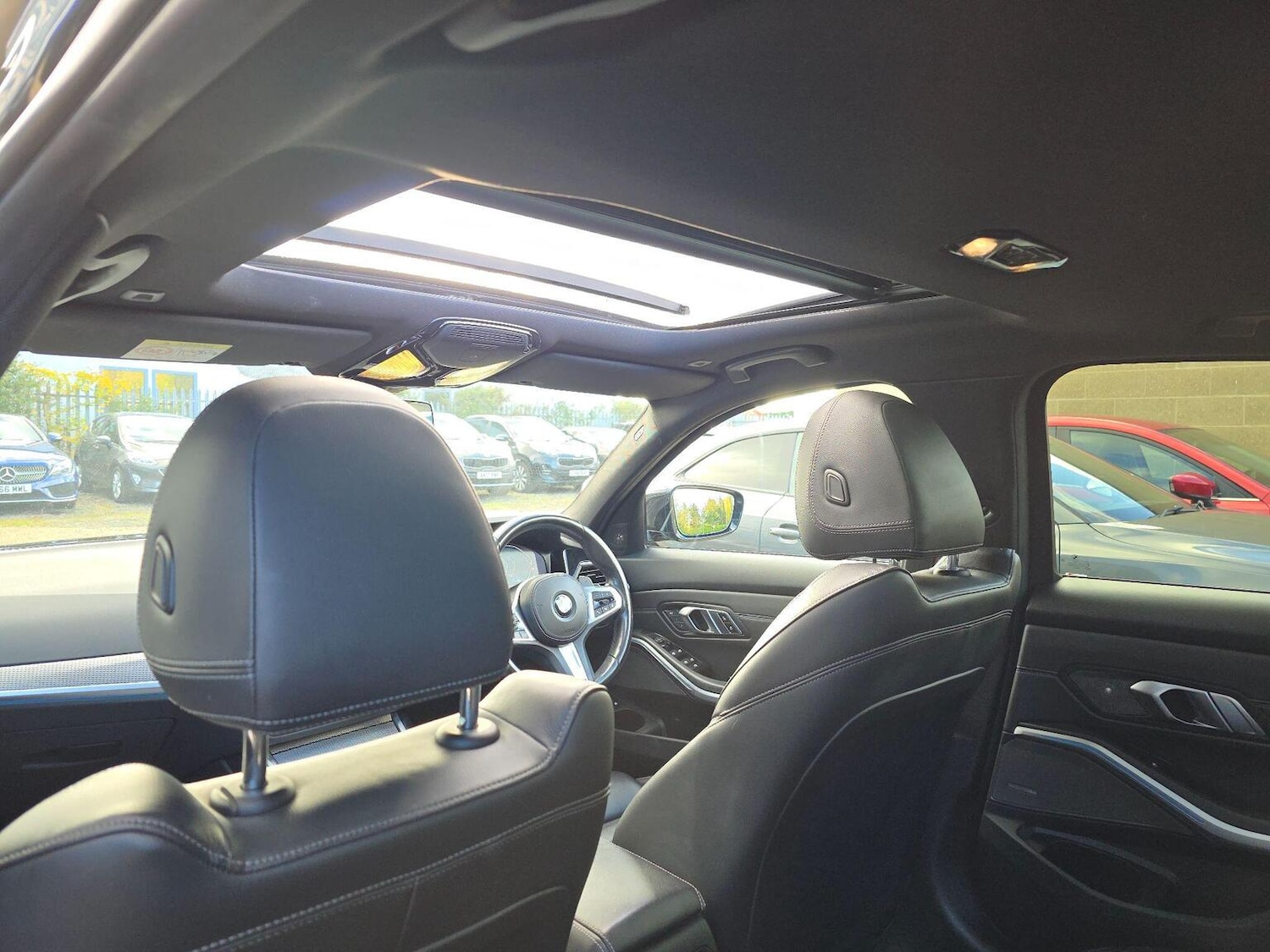 Used BMW 3 Series 2019 for sale - 76439960: Photo 38