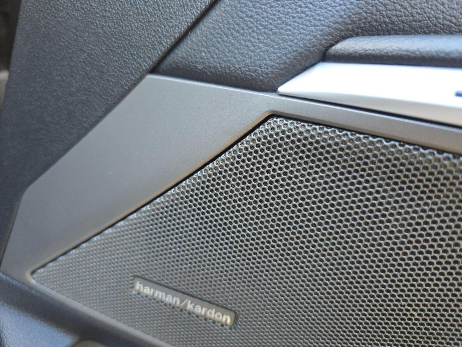 Used BMW 3 Series 2019 for sale - 76439960: Photo 46