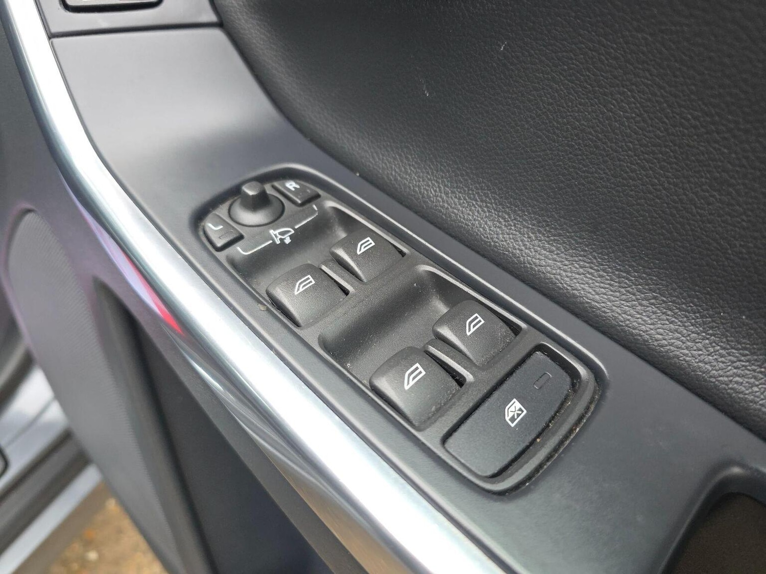 Used Volvo XC60 2016 for sale - 77058427: Photo 14