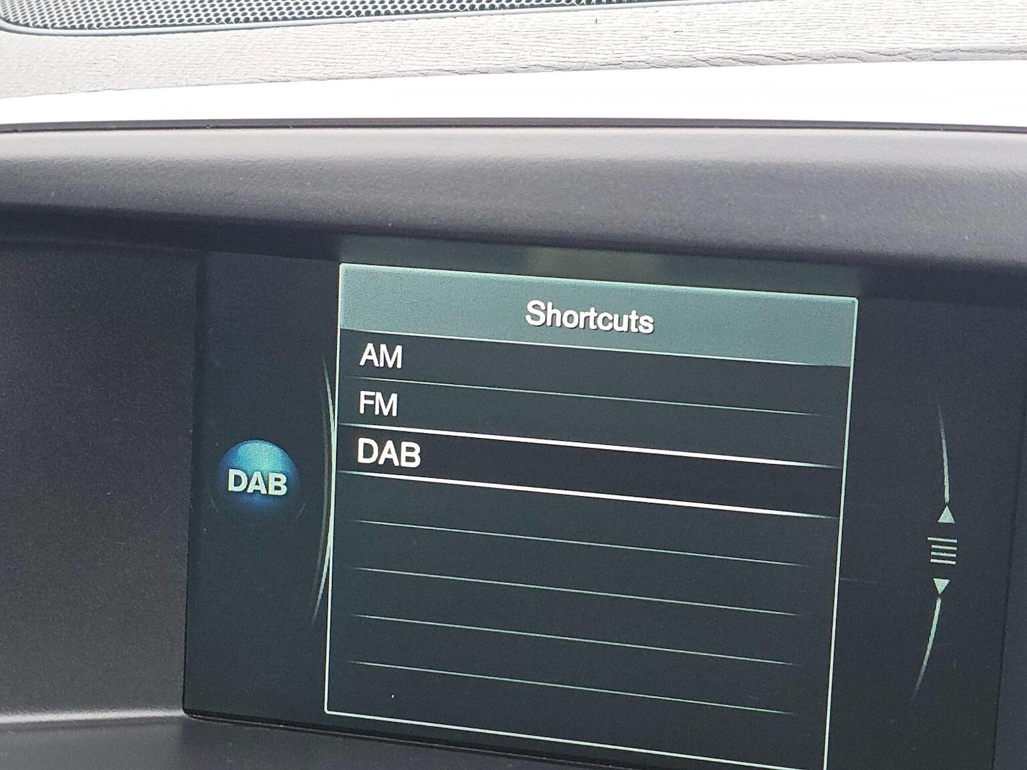 Used Volvo XC60 2016 for sale - 77058427: Photo 6