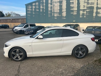 Used BMW 2 Series 2014 for sale - 77954005: Photo