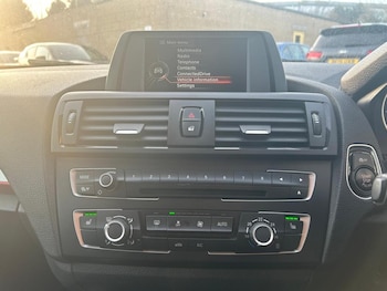 Used BMW 2 Series 2014 for sale - 77954005: Photo