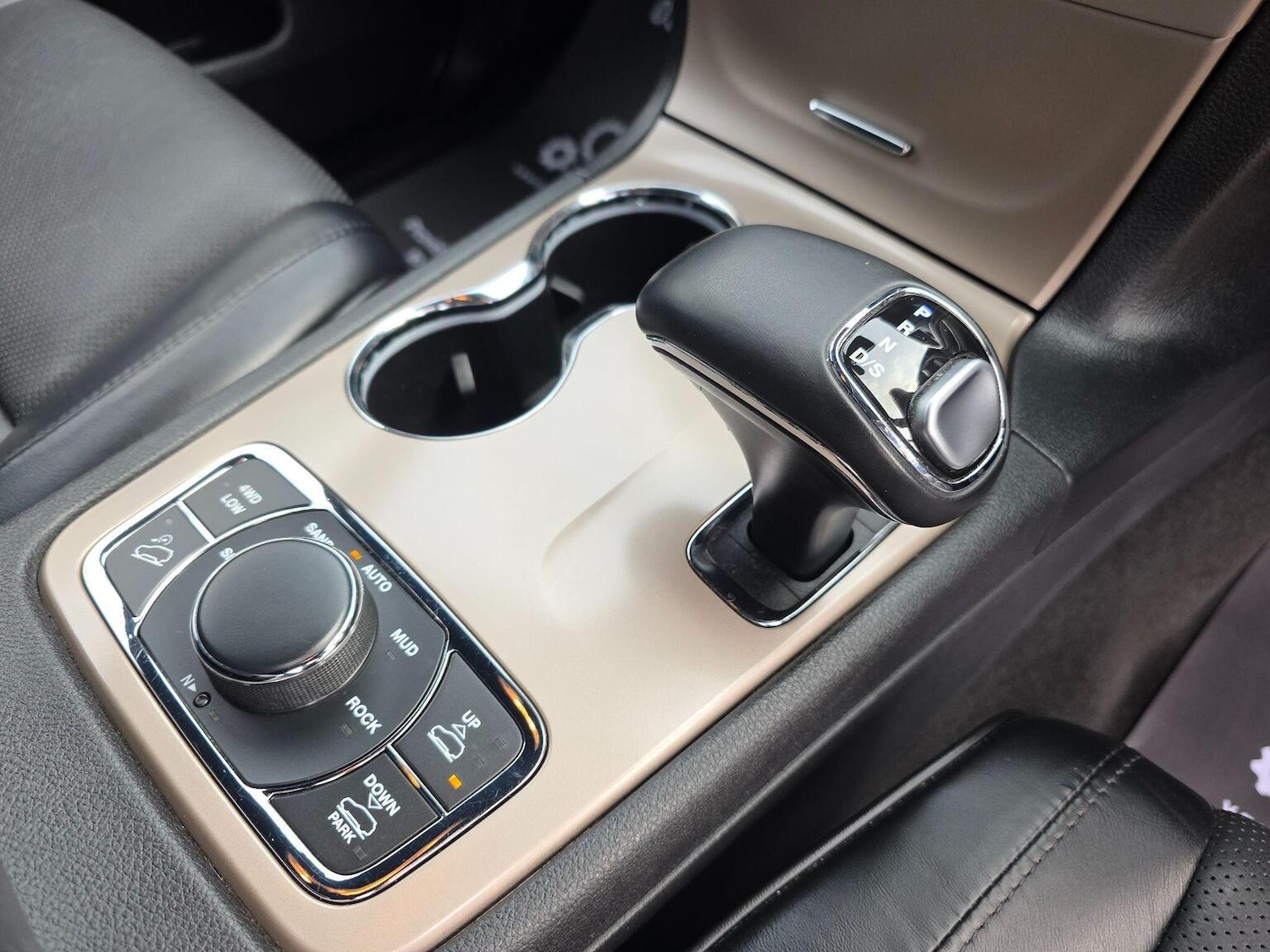 Used Jeep Grand Cherokee 2016 for sale - 78209976: Photo 9