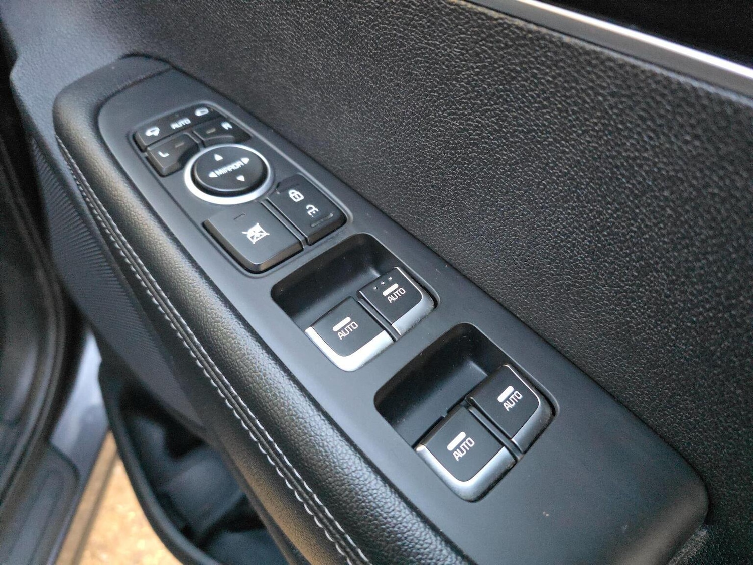 Used Kia Sorento 2015 for sale - 76656112: Photo 15