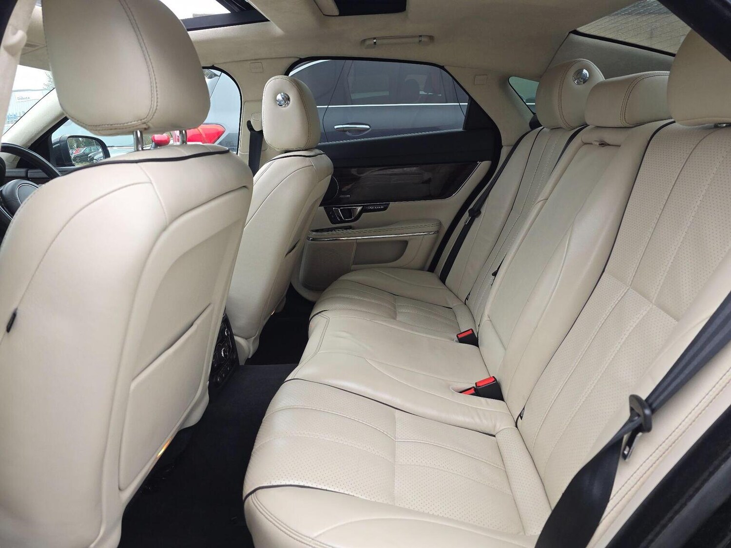 Used Jaguar XJ 2015 for sale - 77789293: Photo 11