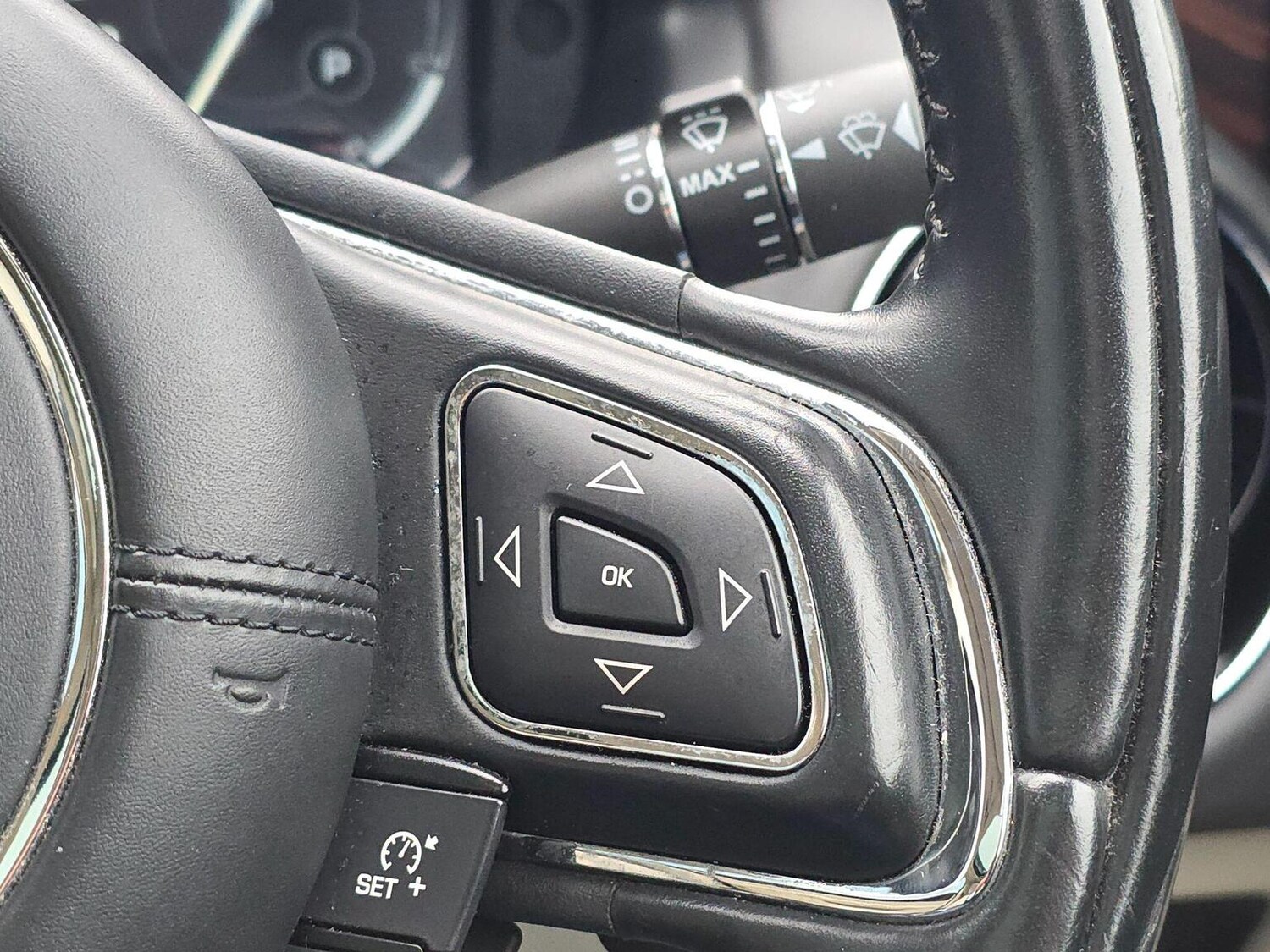 Used Jaguar XJ 2015 for sale - 77789293: Photo 19