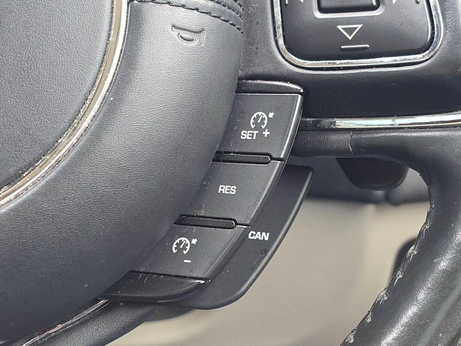 Used Jaguar XJ 2015 for sale - 77789293: Photo 20