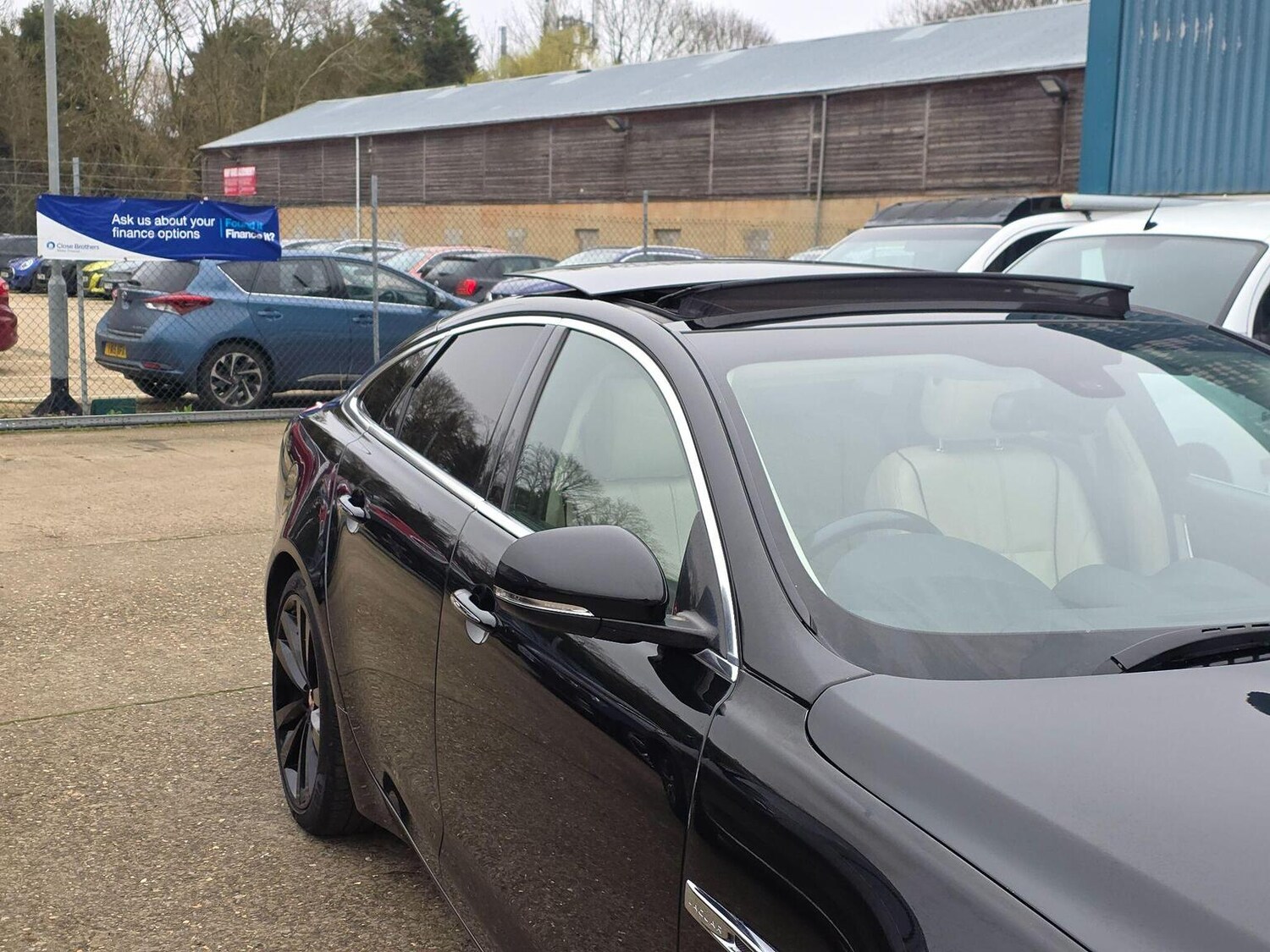 Used Jaguar XJ 2015 for sale - 77789293: Photo 33