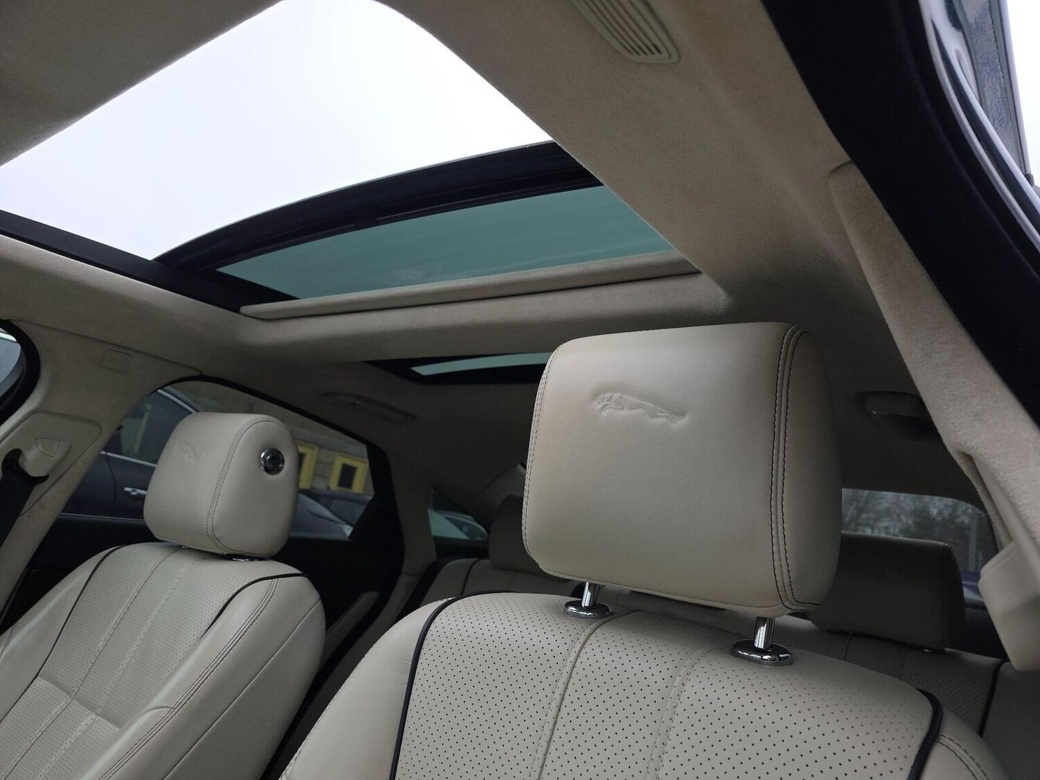 Used Jaguar XJ 2015 for sale - 77789293: Photo 36